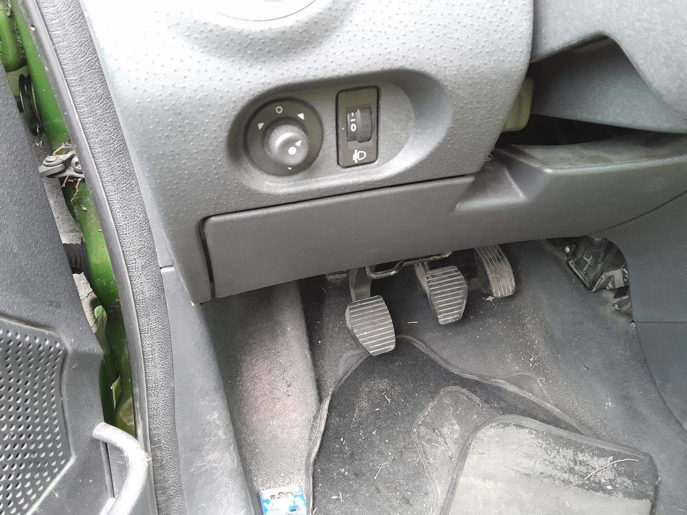 Commande retroviseurs CITROEN C2 PHASE 1 Essence - 1