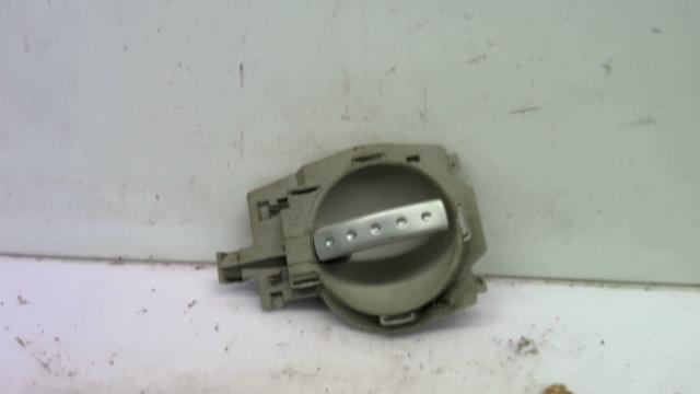 Poignee interieur avant gauche CITROEN C3 1 PHASE 1 Diesel - 1