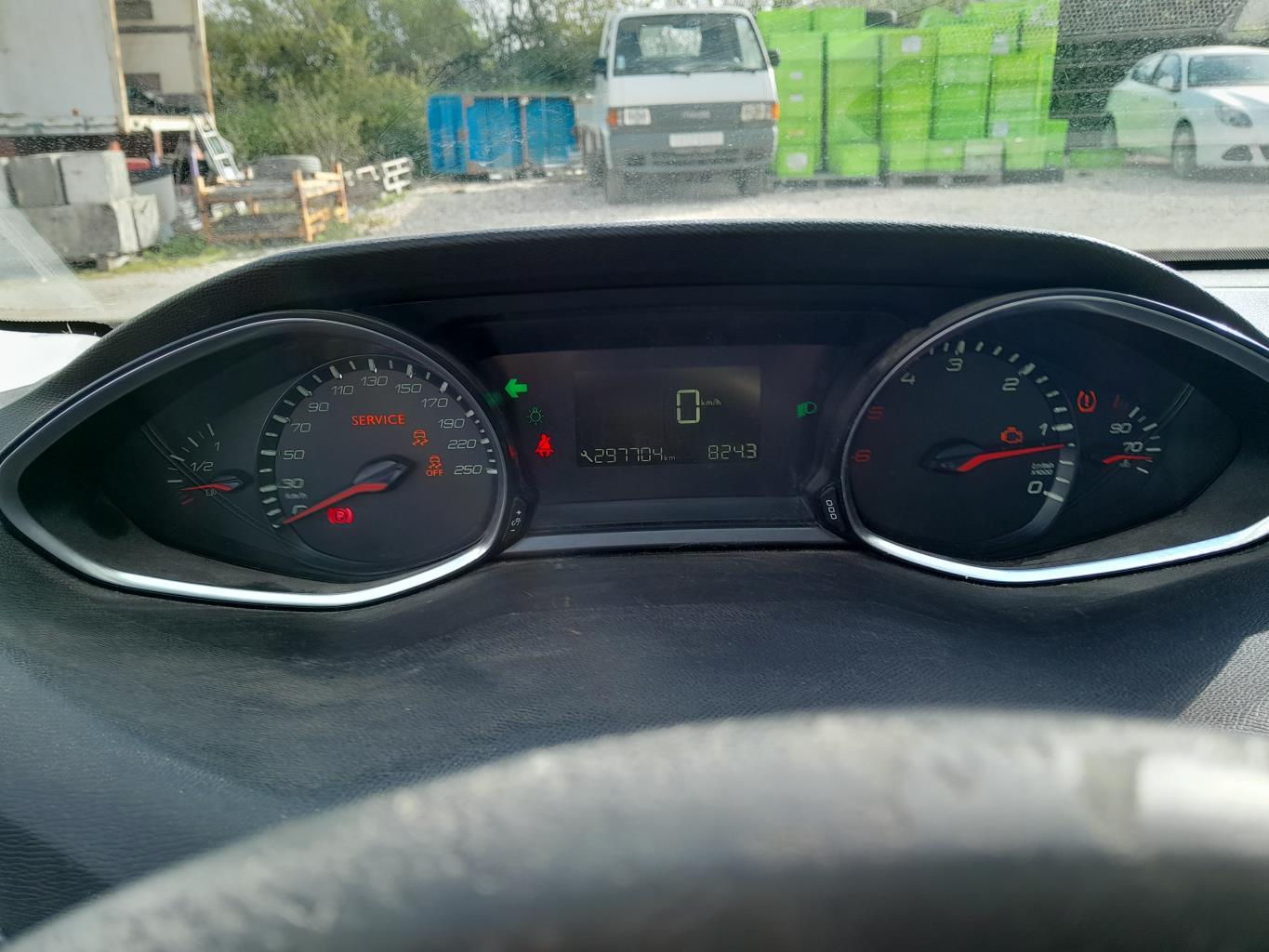 Compteur PEUGEOT 308 2 PHASE 1 Diesel - 1