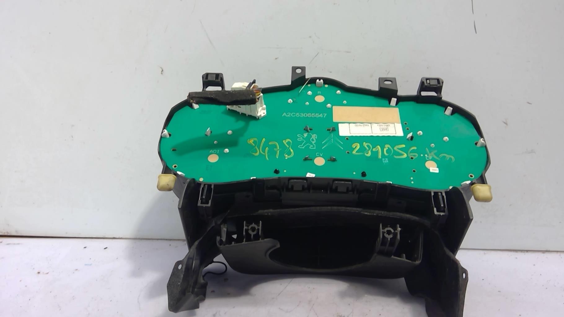 Compteur PEUGEOT 207 PHASE 1 BREAK Diesel - 1
