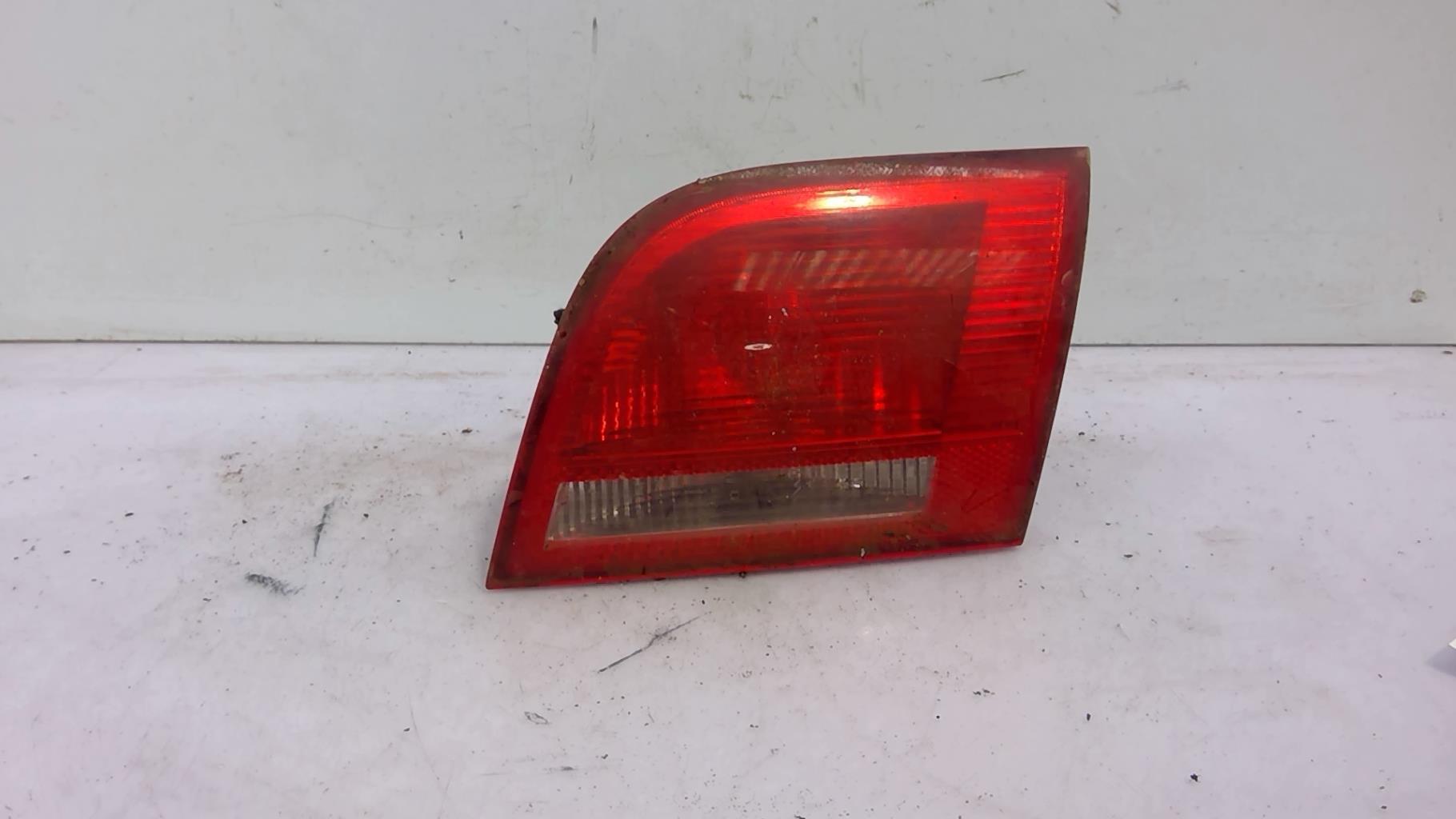 Feu arriere secondaire droit (feux) AUDI A3 2 SPORTBACK PHASE 1 Diesel - 1