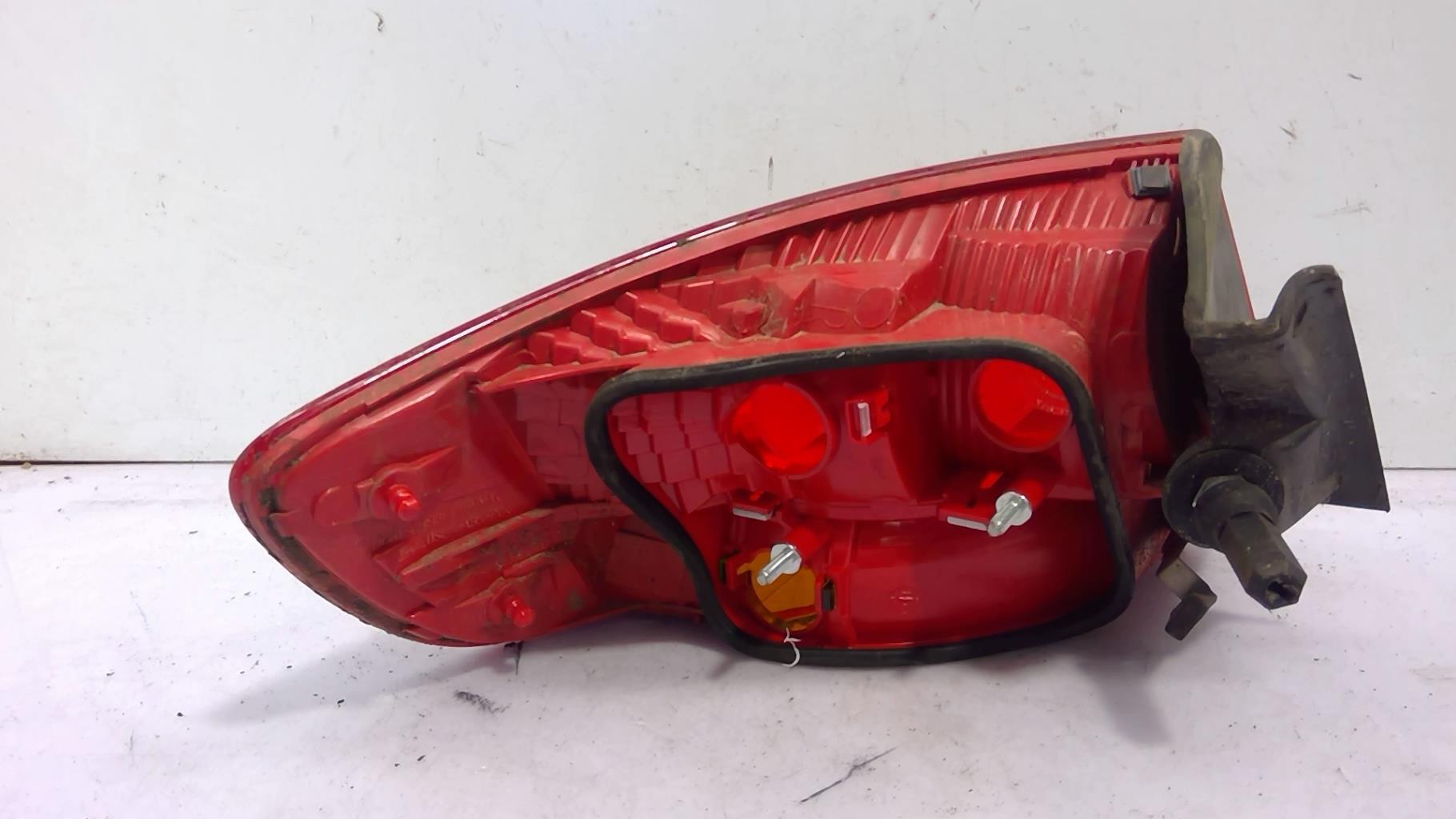 Feu arriere principal droit (feux) AUDI A3 2 SPORTBACK PHASE 1 Diesel - 1