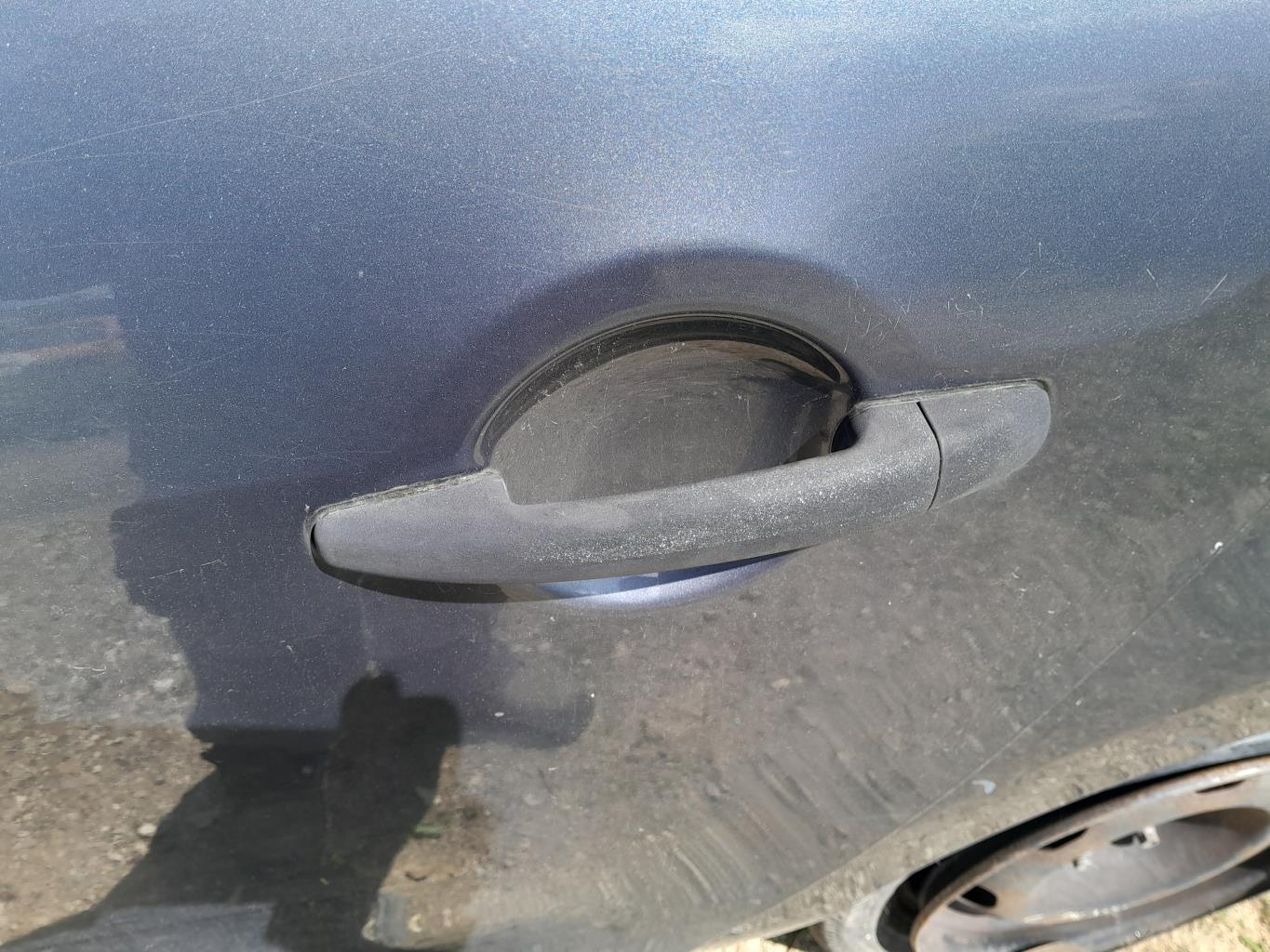 Poignee porte arriere droit CITROEN C3 PICASSO PHASE 1 Diesel - 1