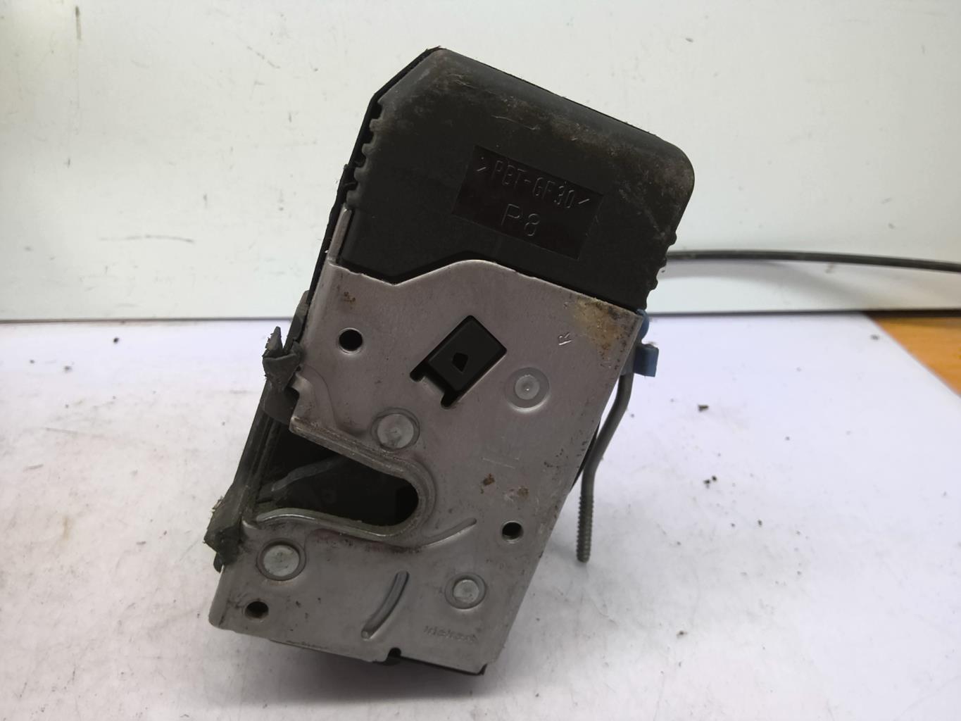 Serrure avant droit RENAULT TRAFIC 2 PHASE 1 Diesel - 1