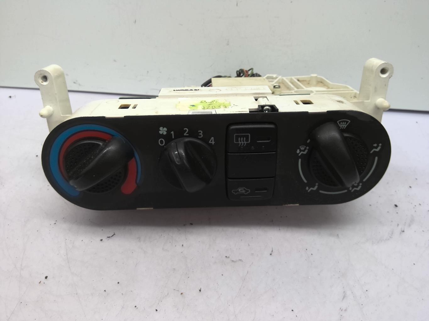 Commande chauffage NISSAN ALMERA 2 PHASE 2 Essence - 1