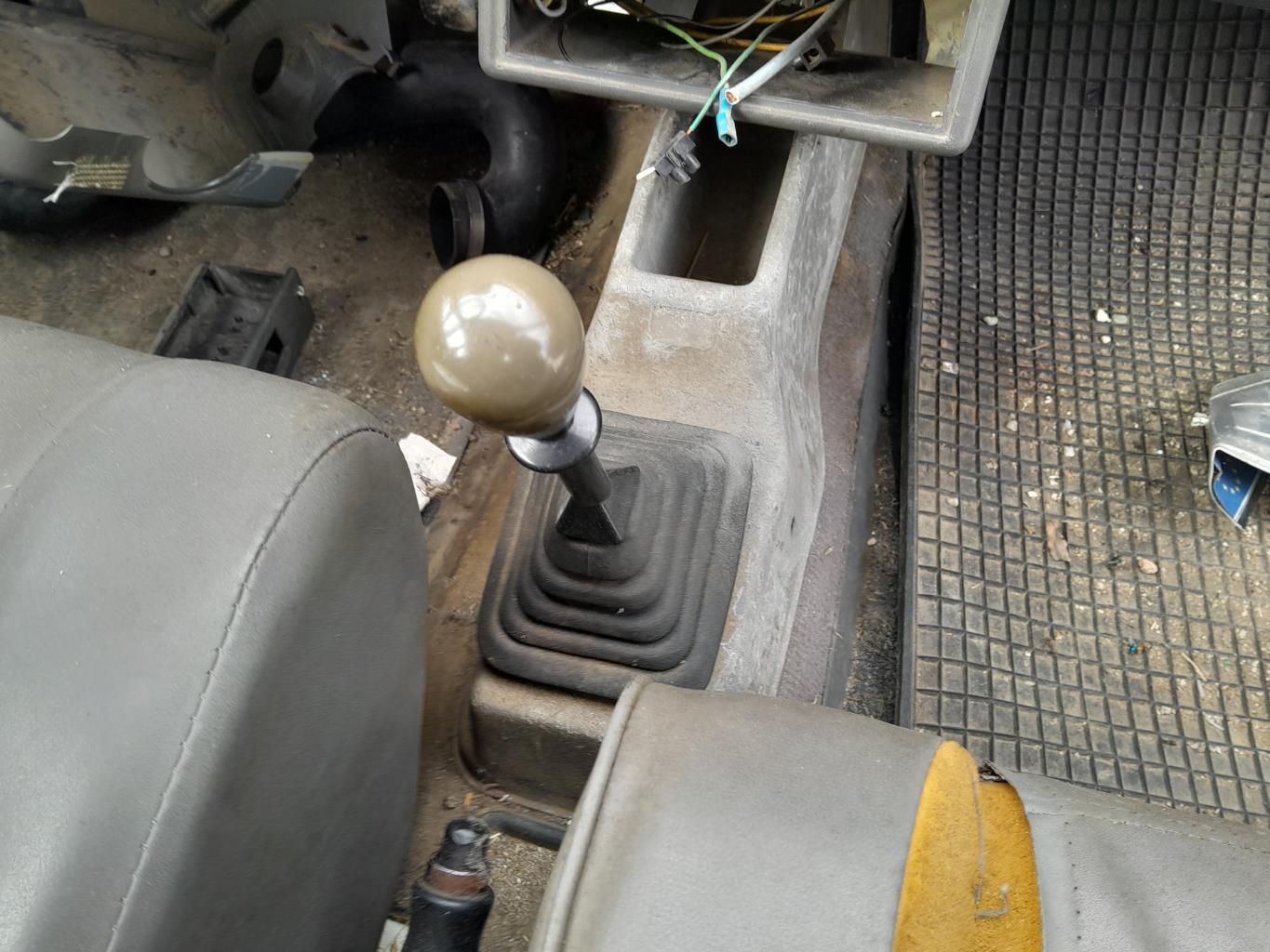 Pommeau de vitesses CITROEN C15 Diesel - 1