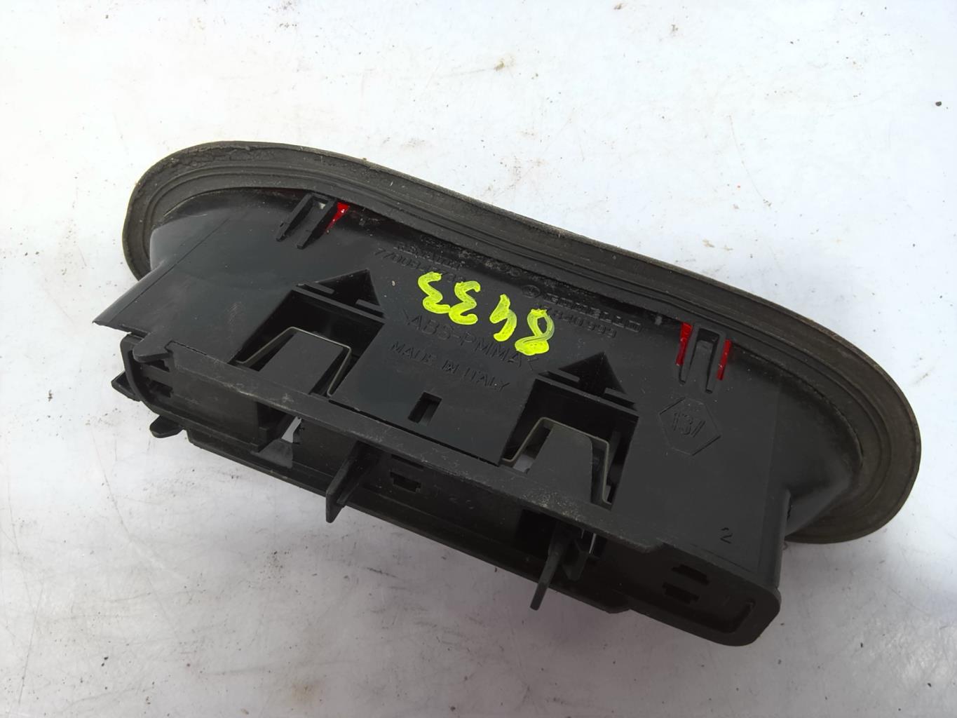 Feu arriere stop central RENAULT CLIO 1 PHASE 3 Essence - 1