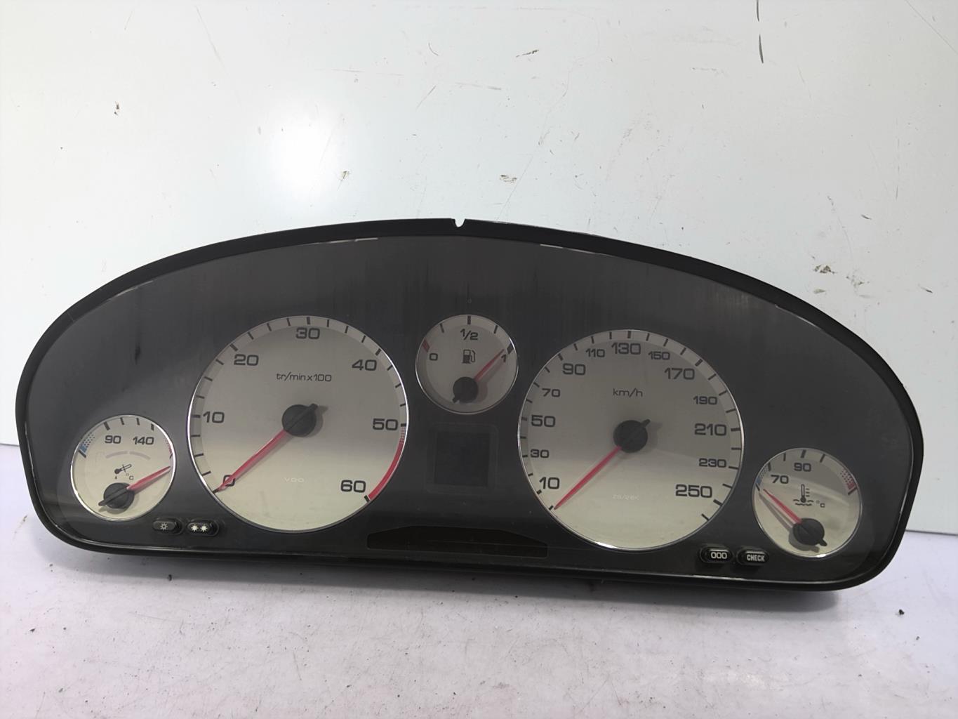 Compteur PEUGEOT 607 PHASE 1 Diesel - 1