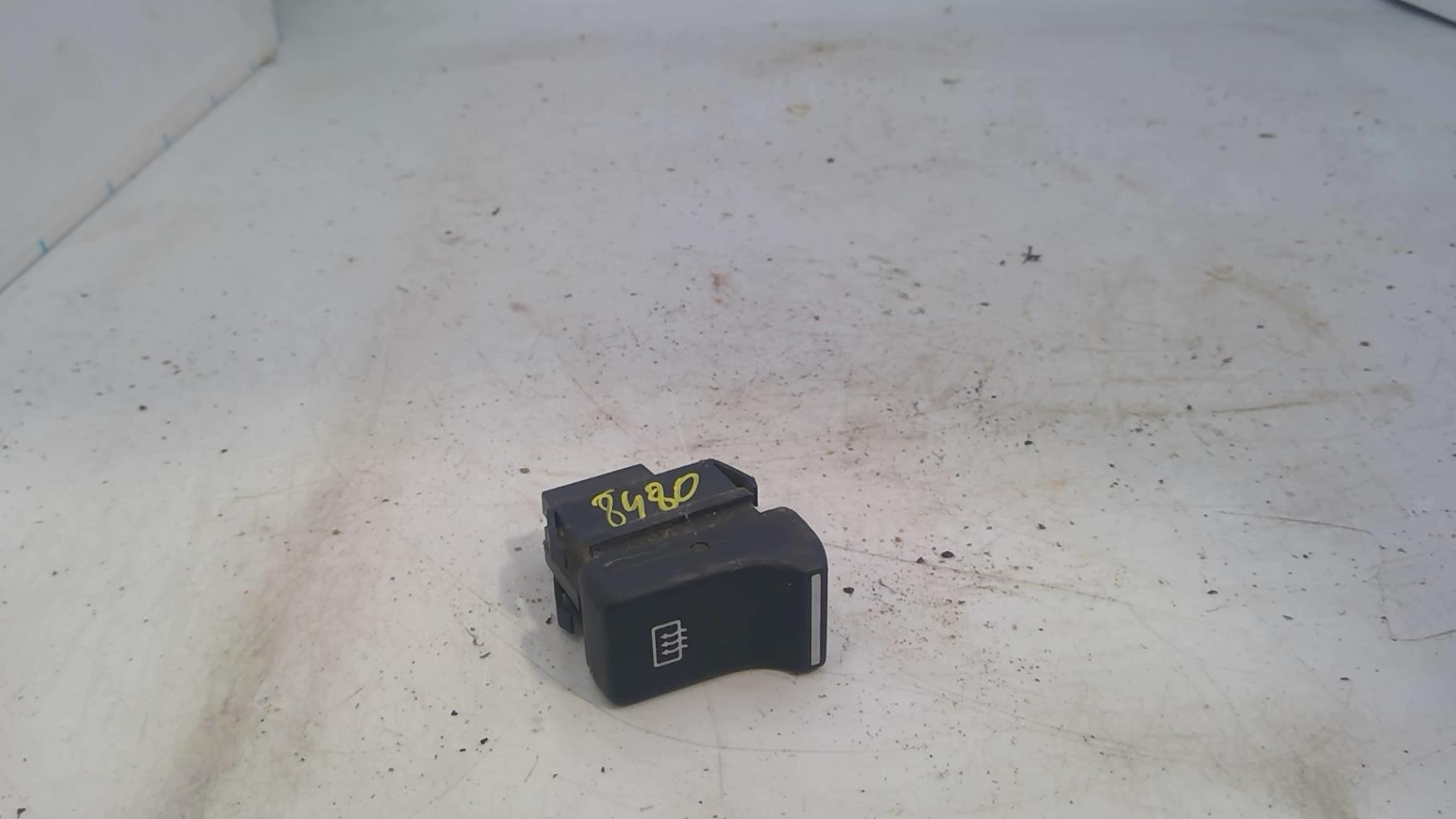 Commande degivrage lunette arriere RENAULT EXPRESS PHASE 1 Diesel - 1