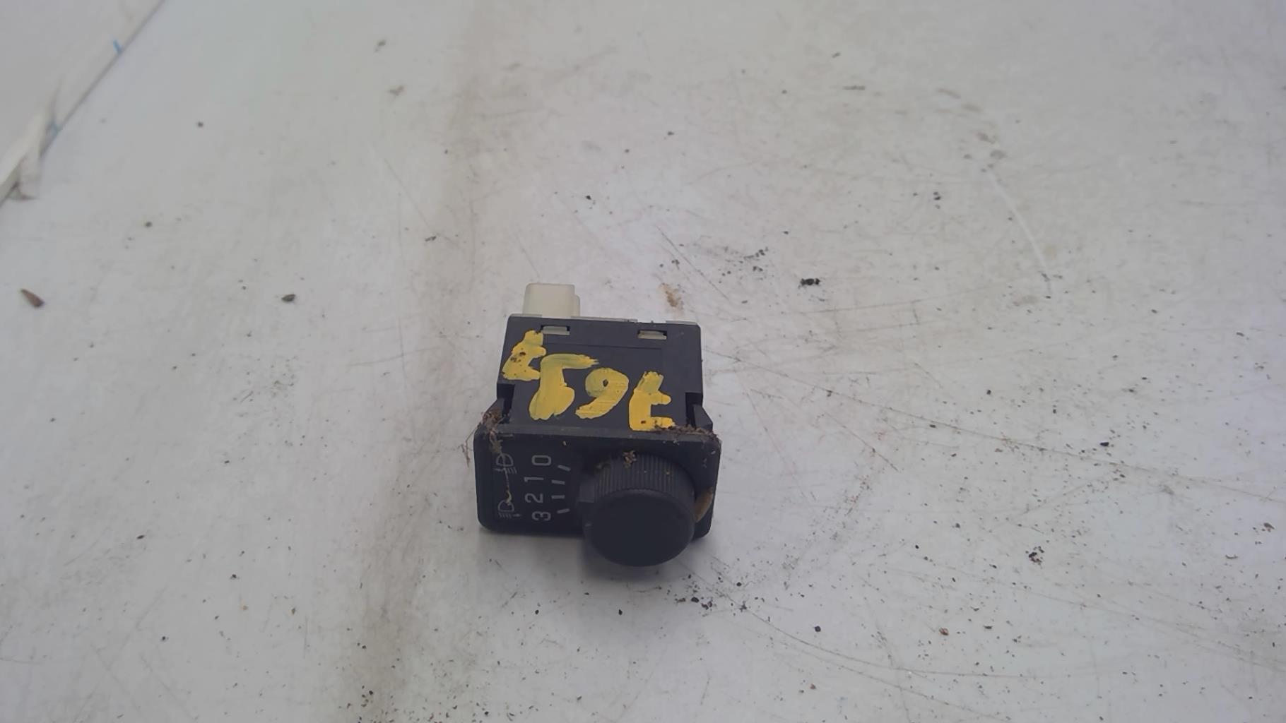 Commande de reglage hauteur de phare NISSAN MICRA 2 PHASE 4 Essence - 1