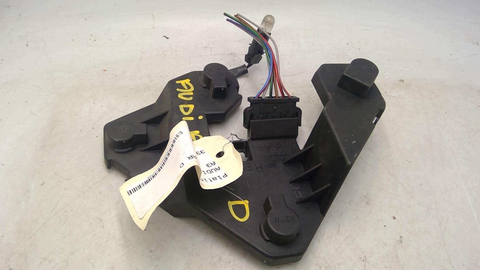 Platine feu arriere droit AUDI A3 1  - 1