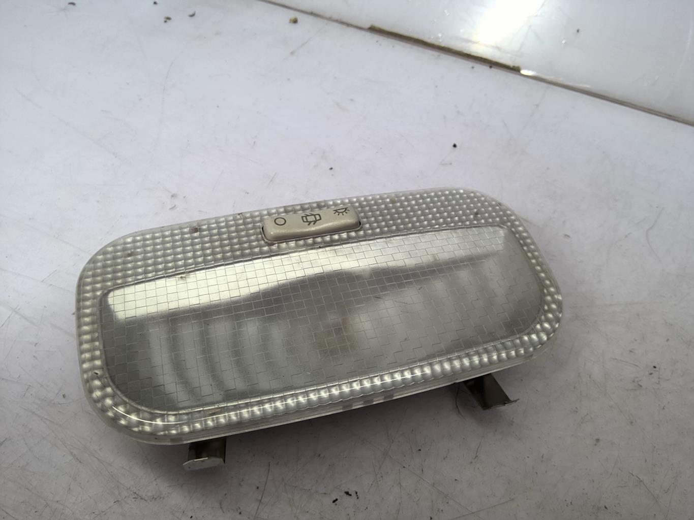 Eclairage de plafonnier PEUGEOT 207 PHASE 1 Diesel - 1
