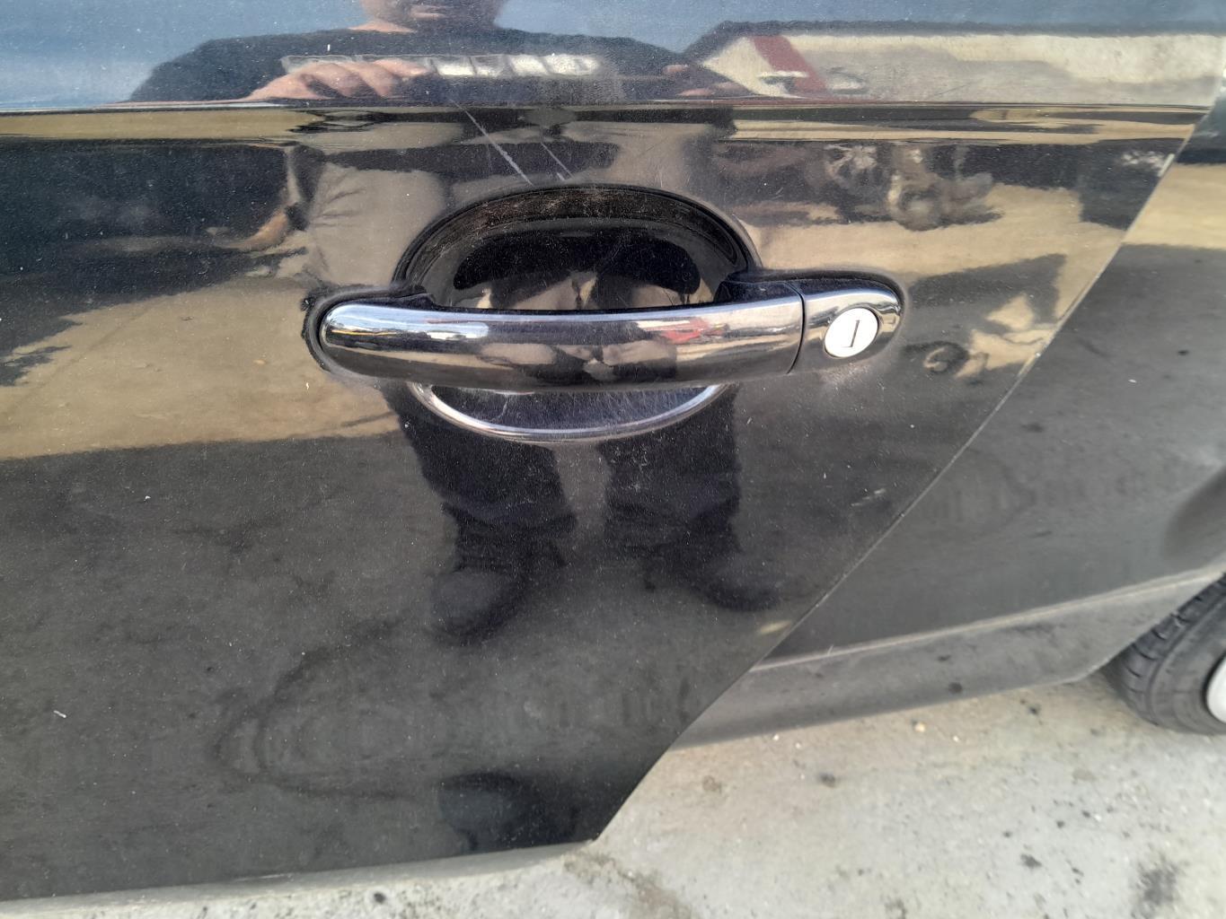 Poignee porte avant gauche AUDI TT 2 COUPE PHASE 1 Essence - 1