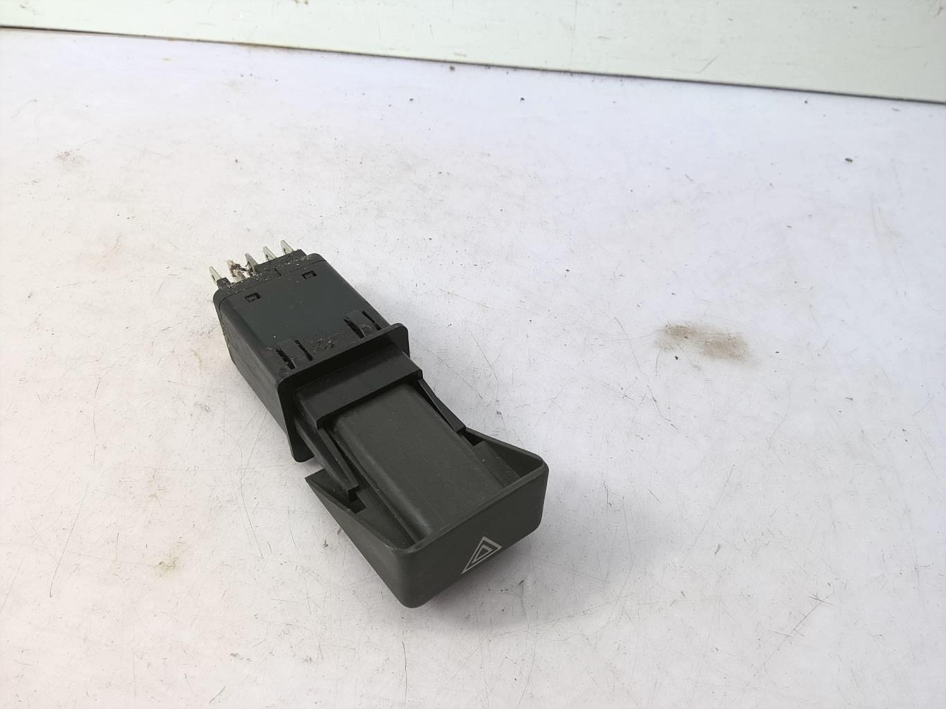 Bouton de warning RENAULT SUPER 5 Diesel - 1