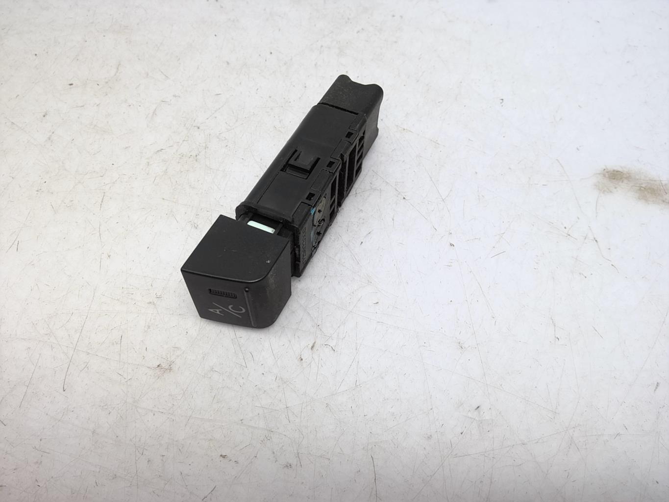 Bouton/Interrupteur HYUNDAI GETZ PHASE 1 Essence - 1