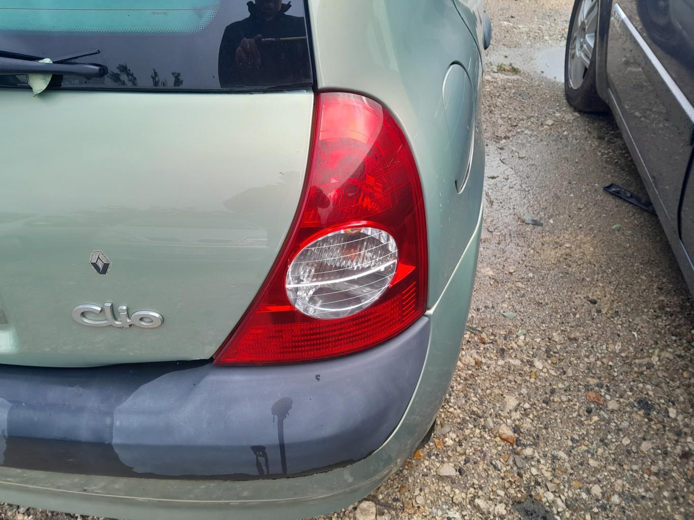 Platine feu arriere droit RENAULT CLIO 2 PHASE 2 Diesel - 1