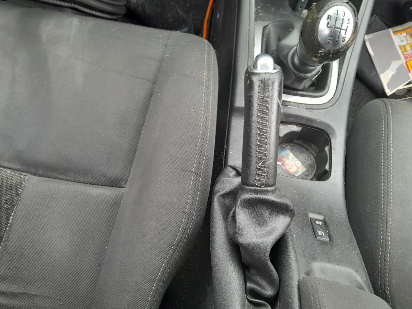 Levier frein à main RENAULT MEGANE 3 PHASE 1 BREAK Diesel - 1
