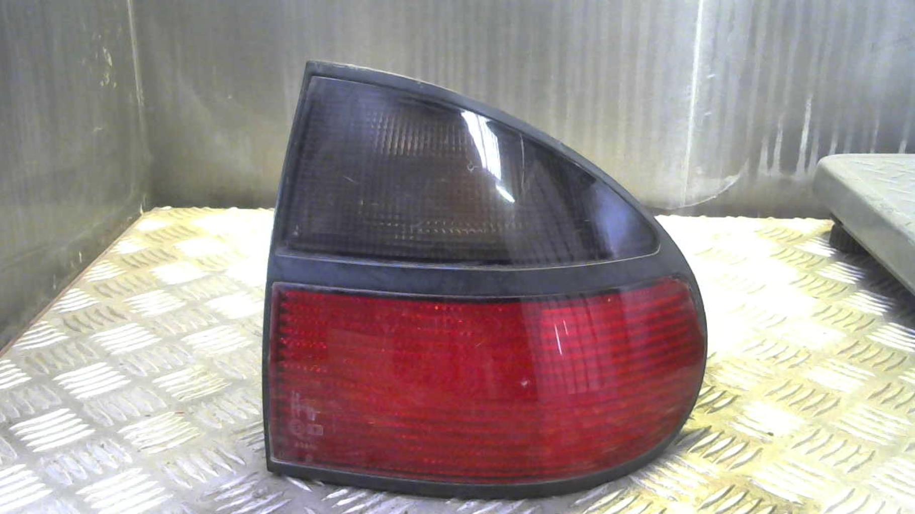 Fanale posteriore principale destro (luci)