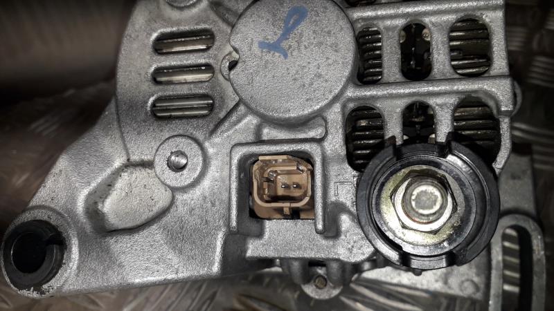 Alternateur RENAULT CLIO 2 PHASE 1 Essence - 1