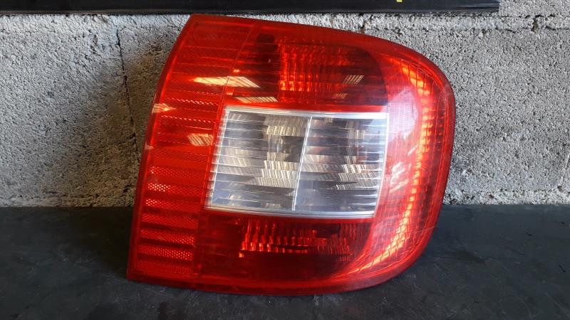 Fanale posteriore principale destro (luci)