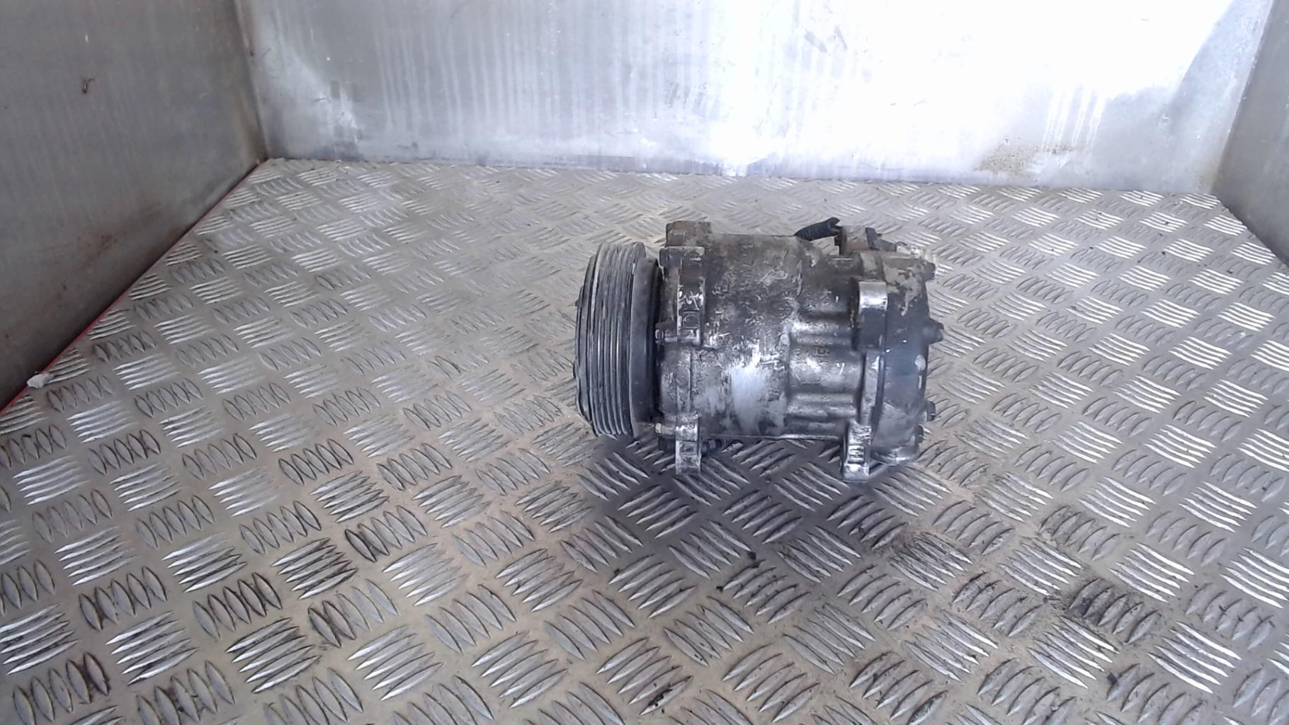Compresseur clim CITROEN C4 1 PHASE 1 COUPE Essence - 1