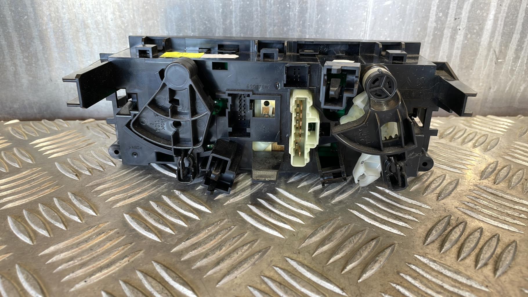 Commande chauffage PEUGEOT 207 PHASE 2 Diesel - 1