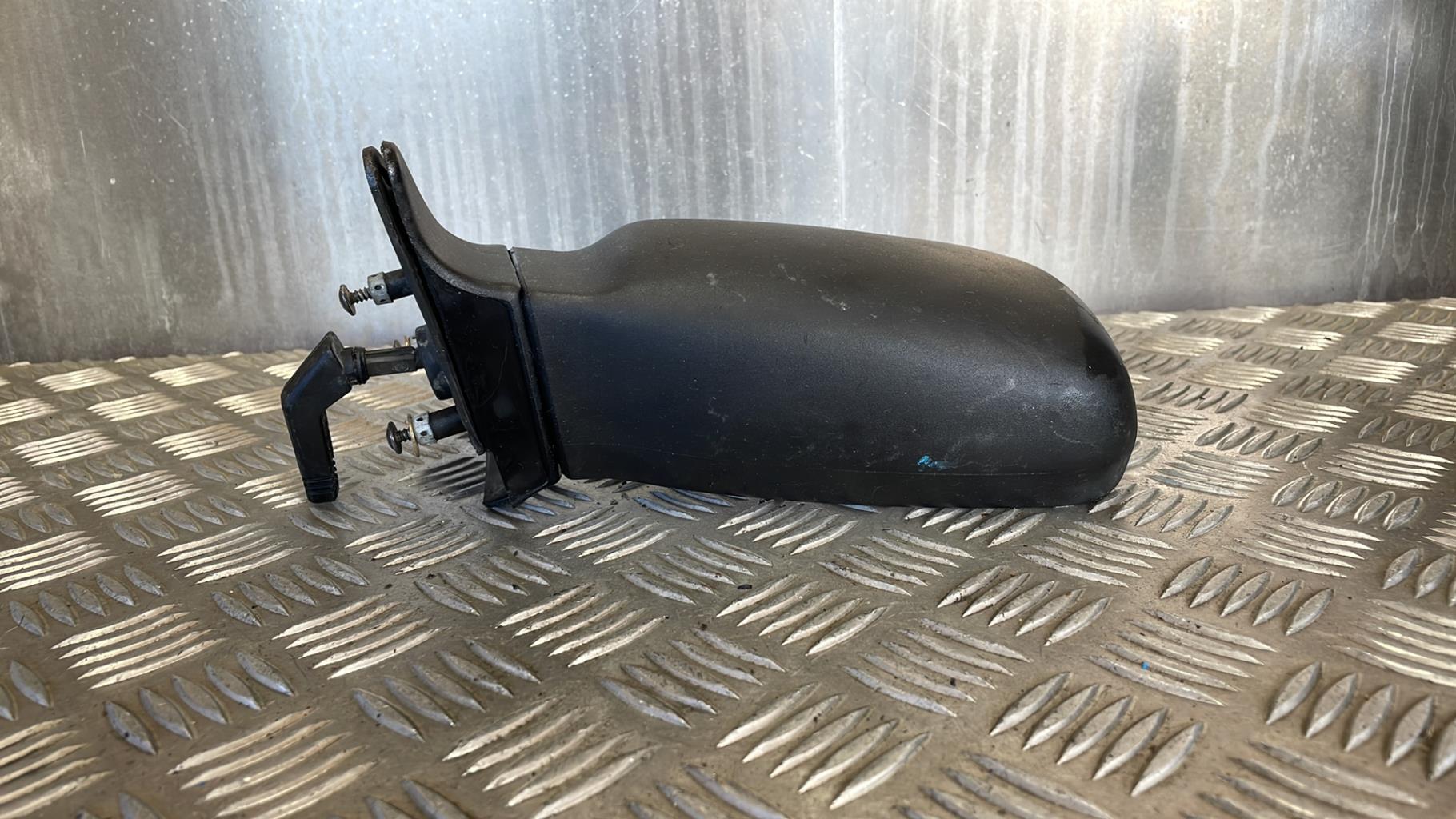 Retrovisor izquierdo FORD ESCORT 4 Gasolina - 1
