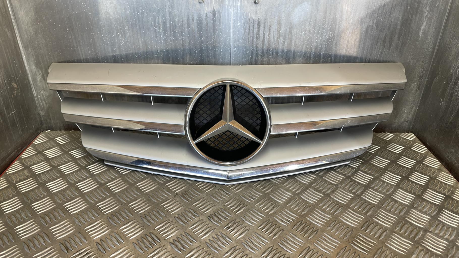 Calandra MERCEDES CLASSE B 245 PHASE 1  - 1