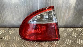 Fanale posteriore principale sinistro (luci)