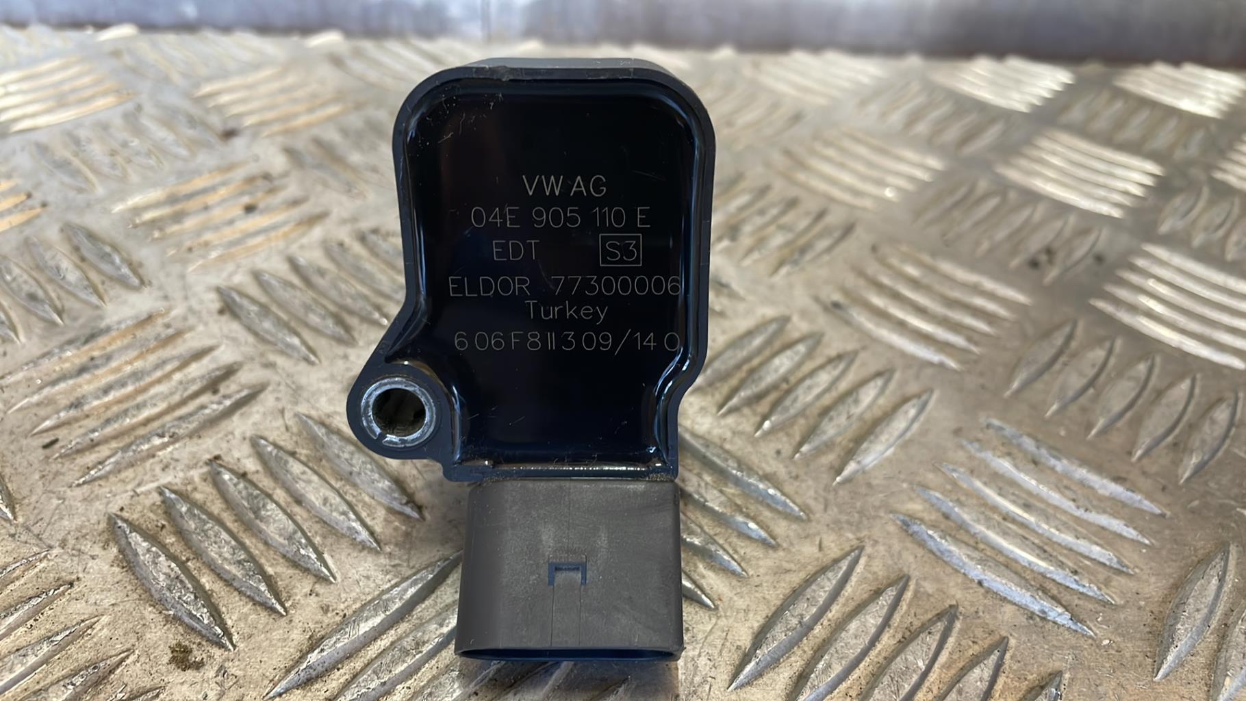 Bobine (allumage) AUDI A3 3 PHASE 1 Essence - 1