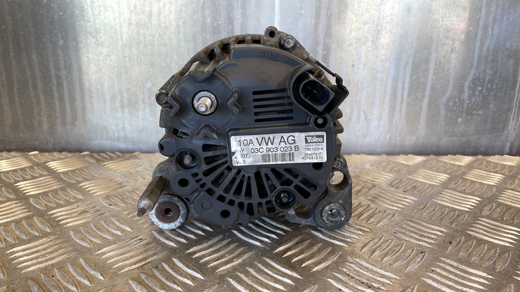Alternateur VOLKSWAGEN GOLF 5 Essence - 1