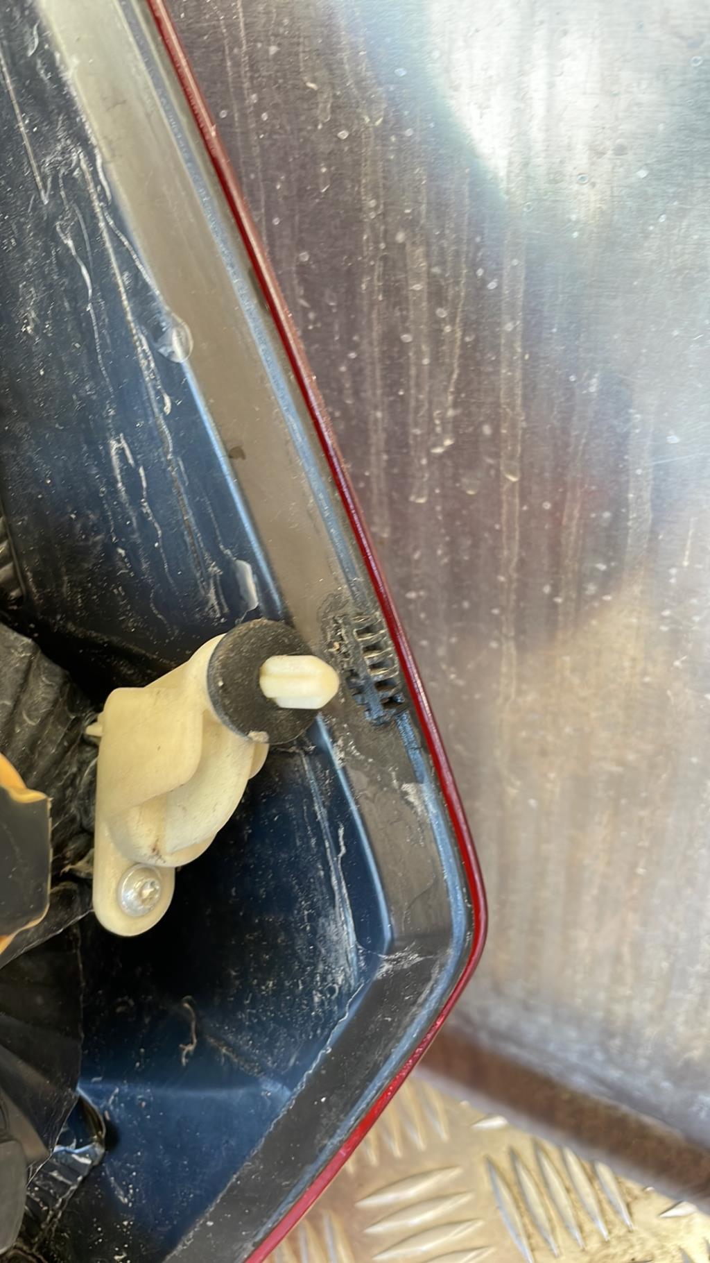 Fanale posteriore principale sinistro (luci) OPEL AGILA B Diésel - 1
