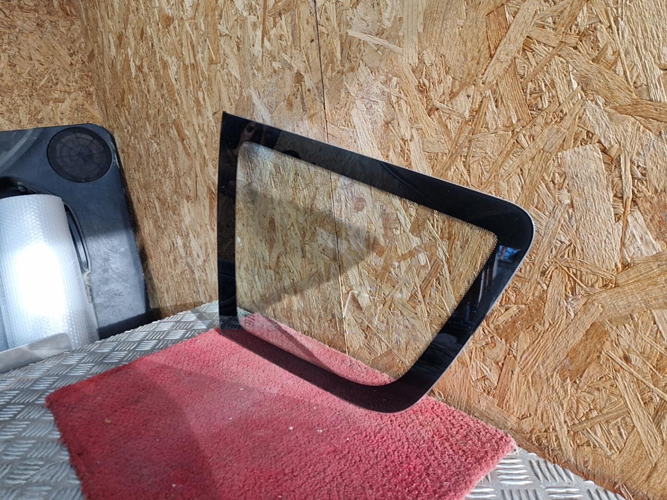 Ventanilla triangular trasera izquierda RENAULT GRAND SCENIC 3 PHASE 1 Diésel - 1