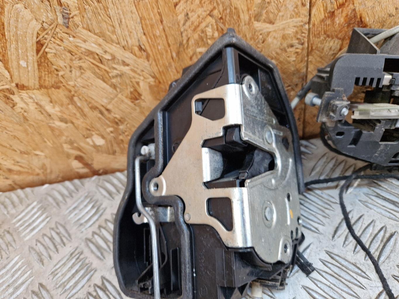 Serrure avant droit BMW X5 E70 PHASE 1 Diesel - 1