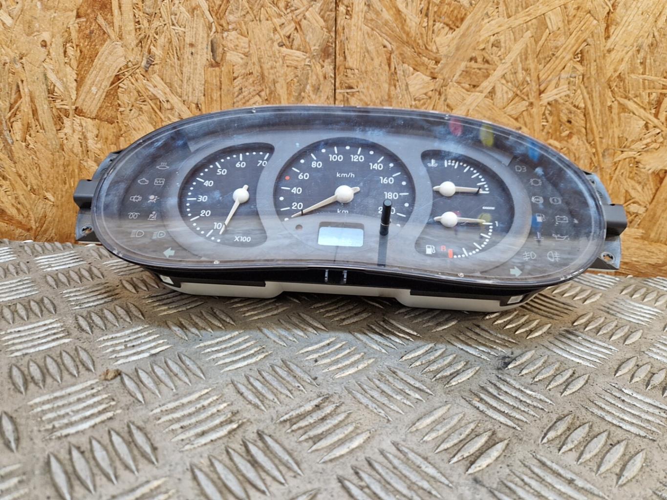 Compteur RENAULT CLIO 2 PHASE 1 Essence - 1