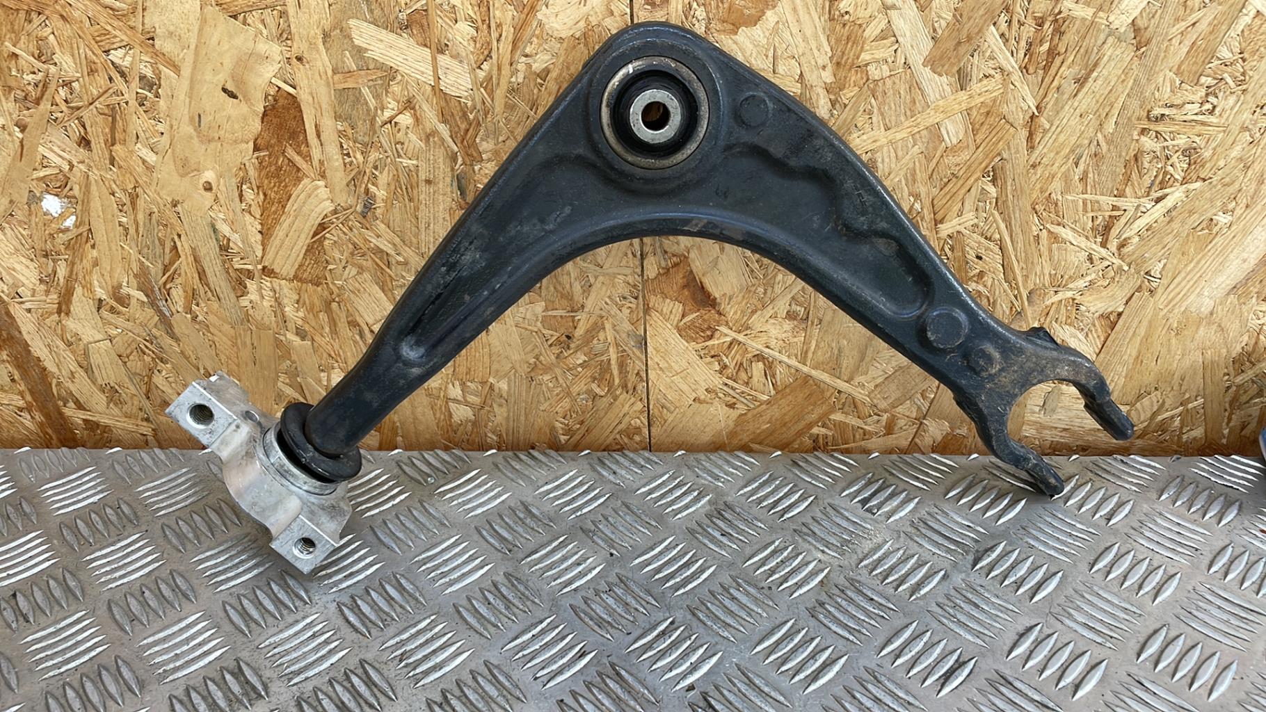 Triangle avant gauche CITROEN C5 2 Diesel - 1