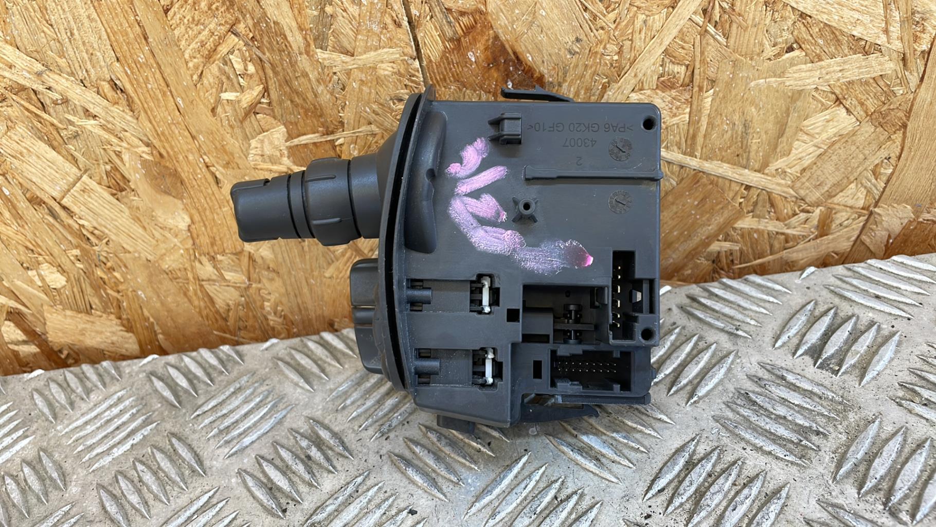 Commodo d'essuie glaces RENAULT CLIO 3 PHASE 1 Diesel - 1