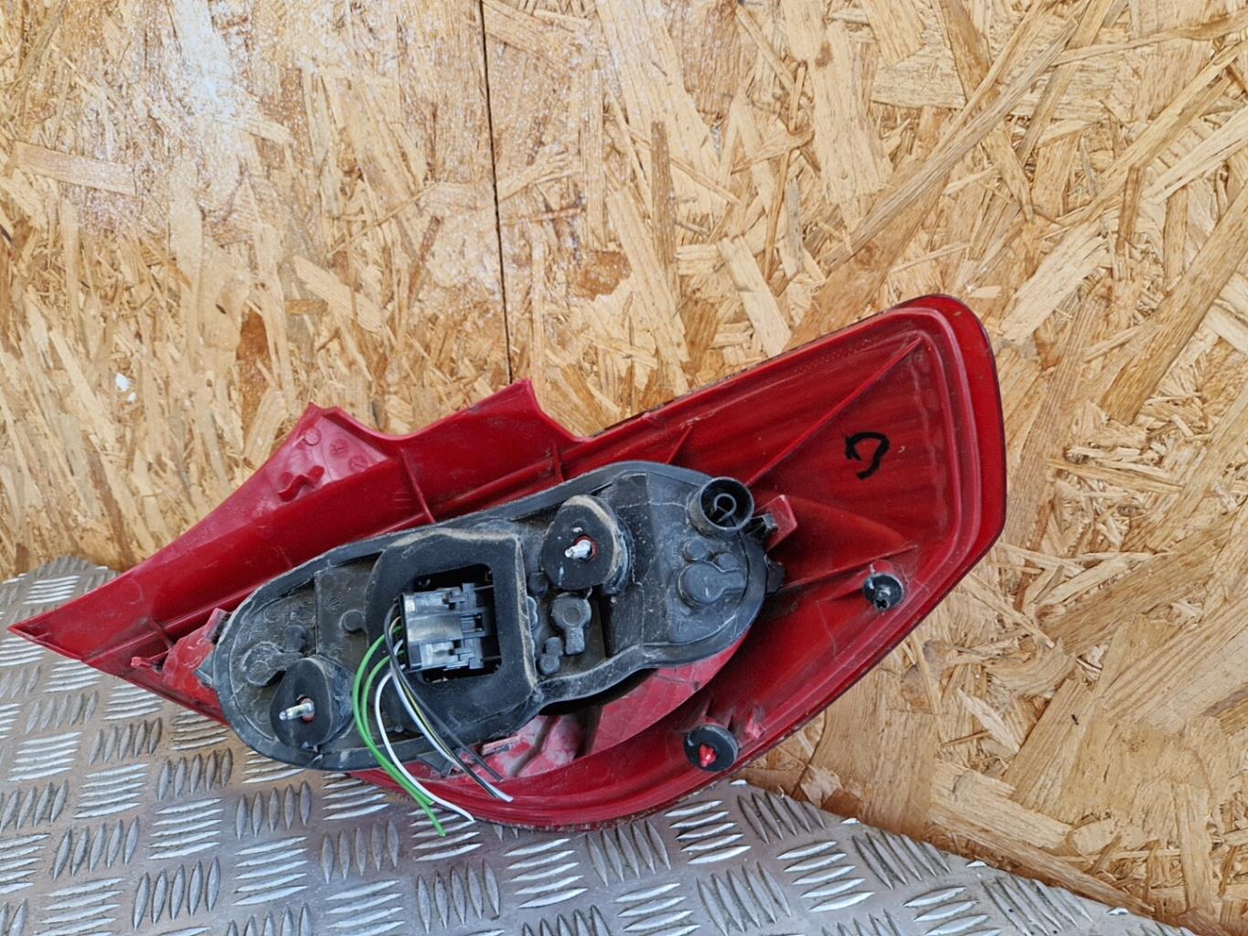 Fanale posteriore principale sinistro (luci) OPEL CORSA D PHASE 1 Diésel - 1