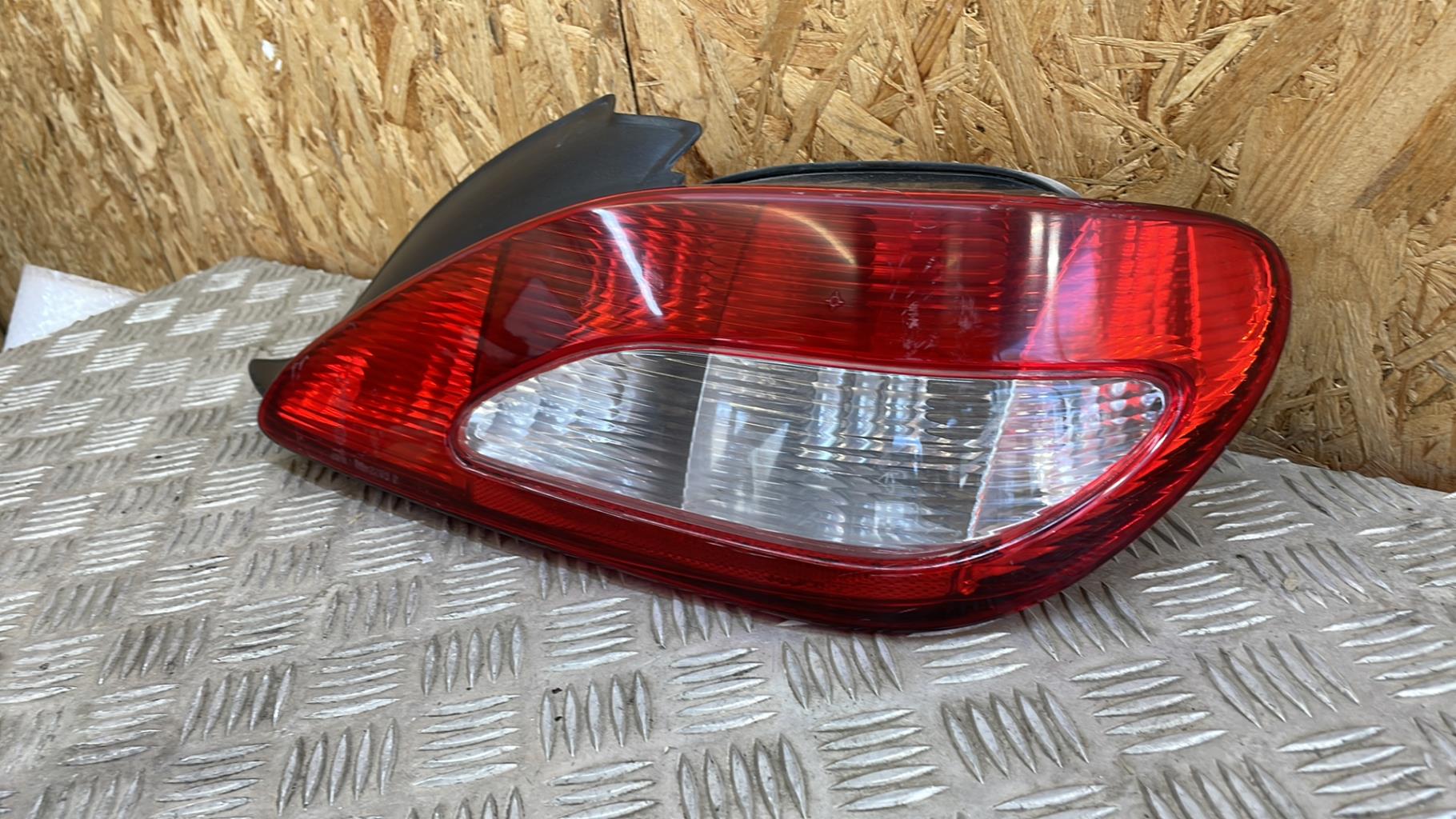 Fanale posteriore principale destro (luci) PEUGEOT 406 COUPE Gasolina - 1