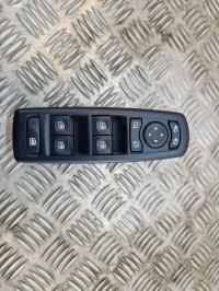 Interruttore lavacristalli anteriore sinistro