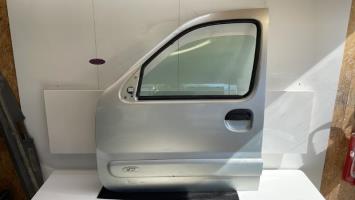 Porte avant gauche