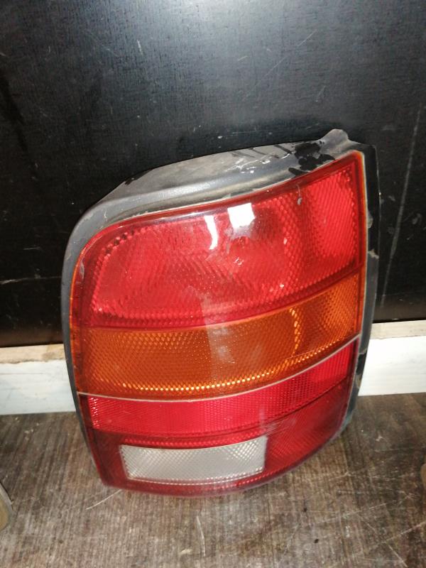 Fanale posteriore principale destro (luci) NISSAN MICRA 2 Gasolina - 1