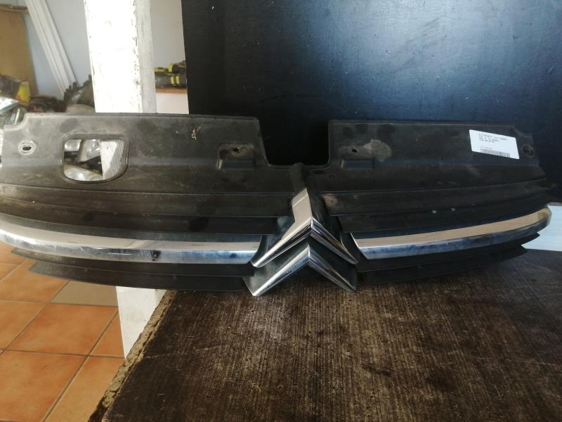 Calandre CITROEN C5 1 PHASE 1 Diesel - 1