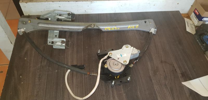 Leve vitre electrique avant gauche