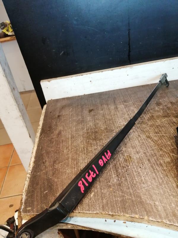 Braccio tergicristallo anteriore destro PEUGEOT 407 COUPE Diésel - 1