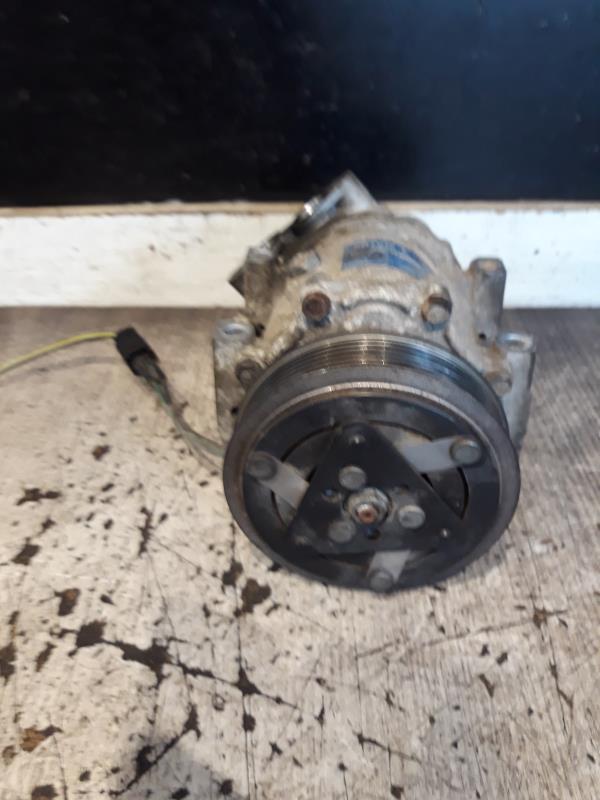 Compresseur clim VOLVO V 50 PHASE 2 BREAK Diesel - 1