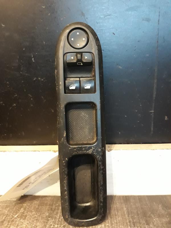 Interruttore lavacristalli anteriore sinistro PEUGEOT 407 PHASE 1 Diésel - 1