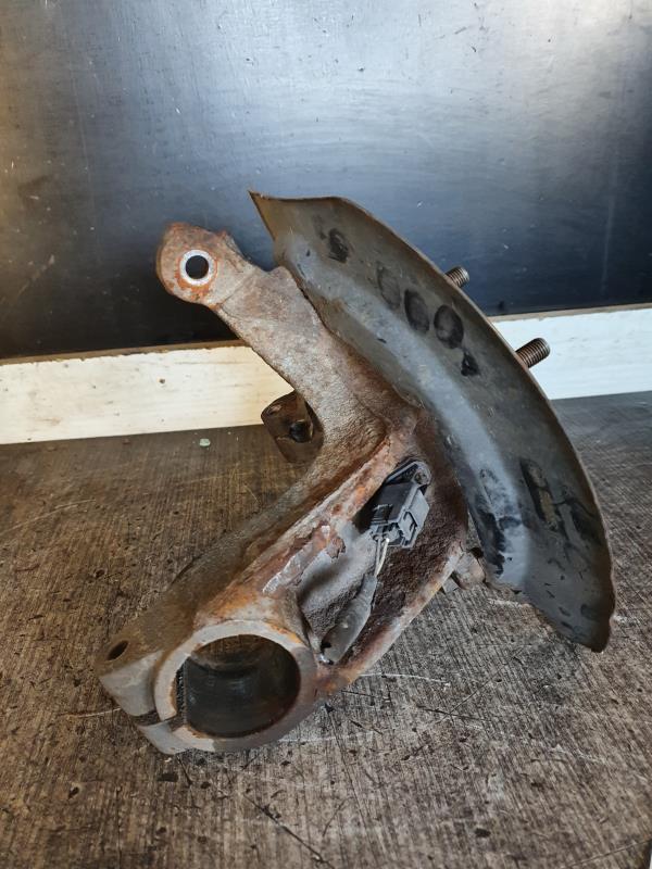 Pivot de moyeu avant gauche MAZDA 3 1 PHASE 1 Diesel - 1