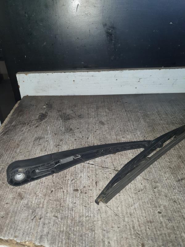 Braccio tergicristallo posteriore CITROEN C4 GRAND PICASSO 1 Diésel - 1
