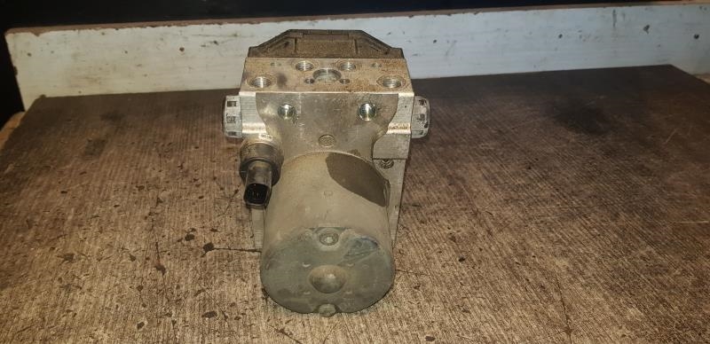 Blocco ABS (antibloccaggio freni) AUDI A4 2 PHASE 1 Diésel - 1